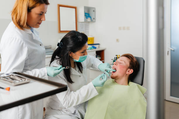 Best Tooth Infection Emergency Dentist  in Pine City, MN